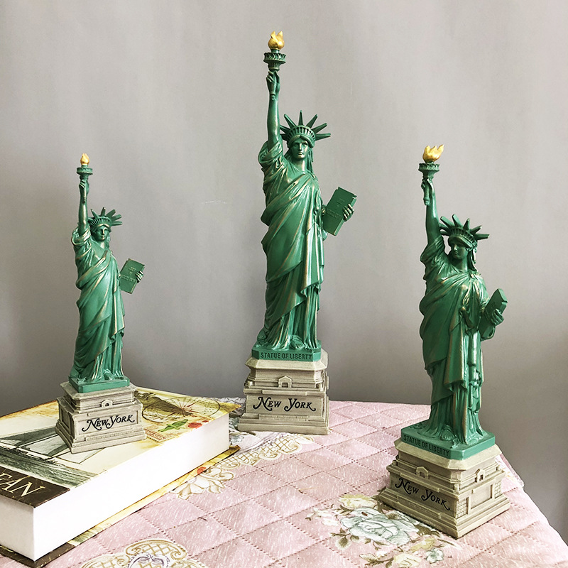 Travel Accessories New York - Модель статуи Свободы: настольные аксессуары, коллекционные