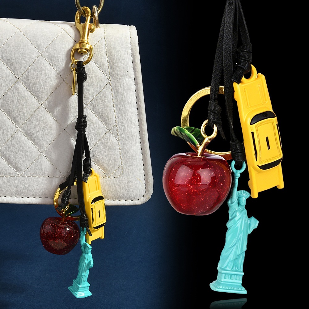 Travel Accessories New York - Новый кожаный брелок для сумки в